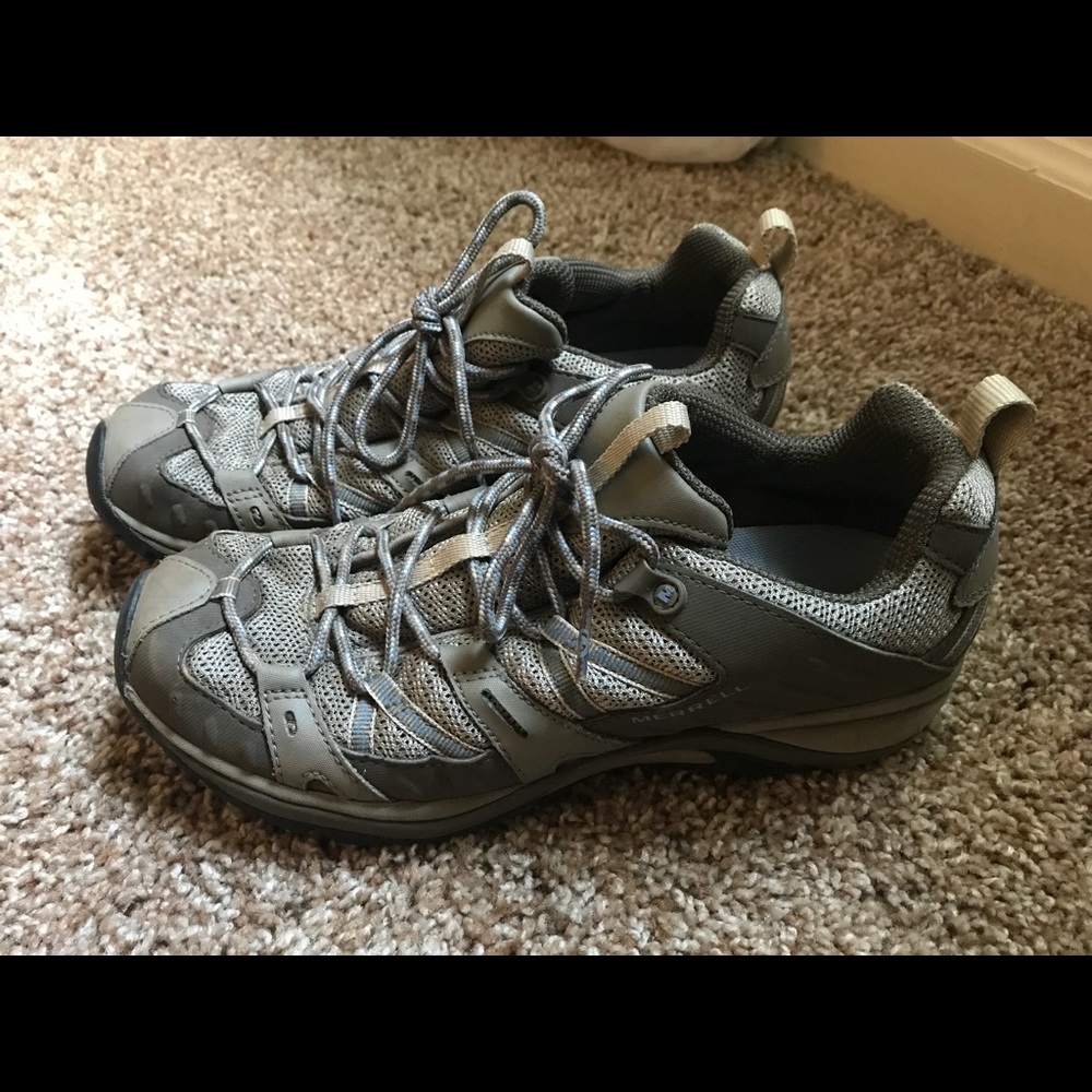 Women’s Merrell Hiking/Outdoor Shoes/Boots, 9